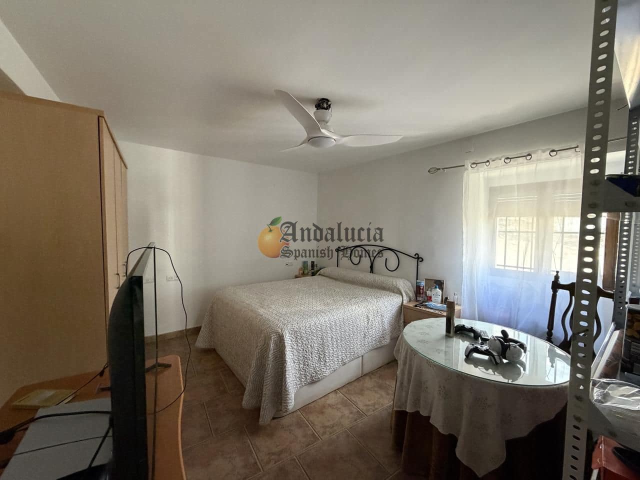 4 bedroom Villa for sale in Montefrio with garage - € 210,000 (Ref: 9916361)