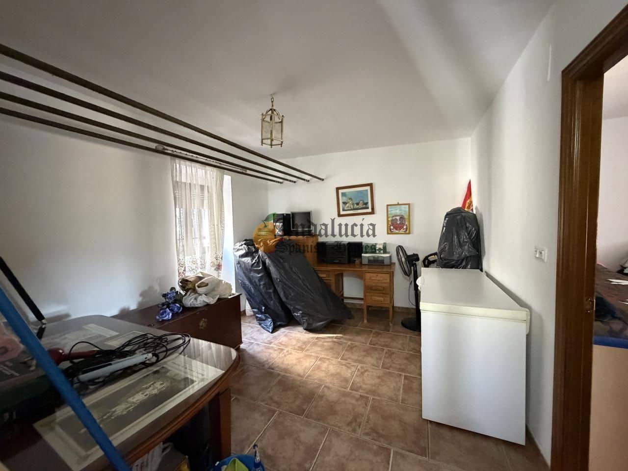 4 bedroom Villa for sale in Montefrio with garage - € 210,000 (Ref: 9916361)