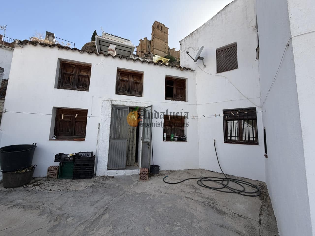 4 bedroom Villa for sale in Montefrio with garage - € 210,000 (Ref: 9916361)