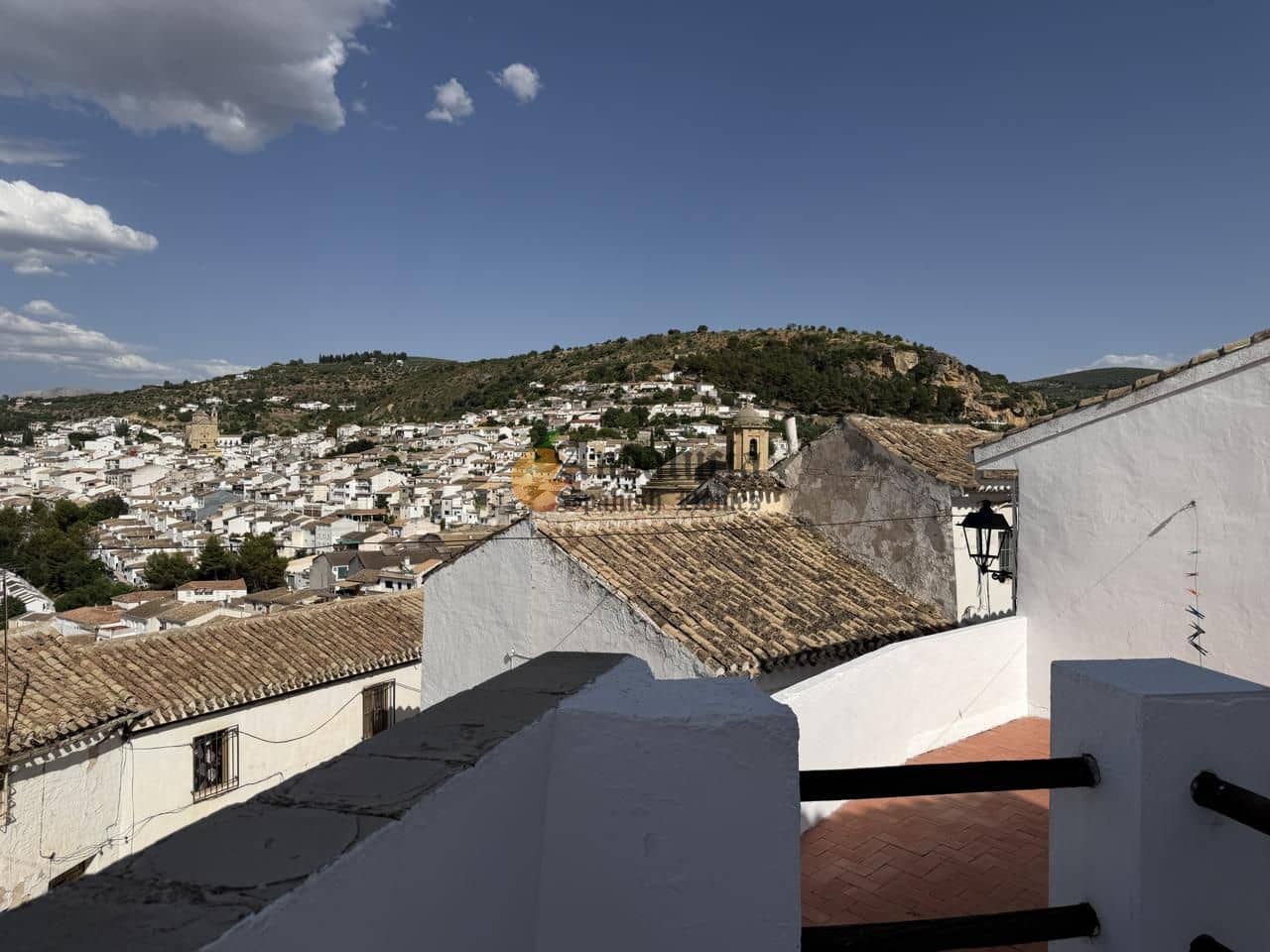 4 bedroom Villa for sale in Montefrio with garage - € 210,000 (Ref: 9916361)