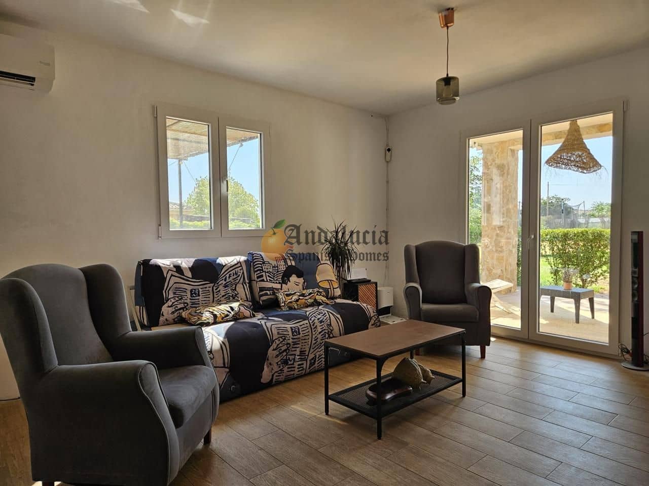 3 Zimmer Villa zu verkaufen in Moraleda de Zafayona mit Pool Garage - 238.000 € (Ref: 9946817)