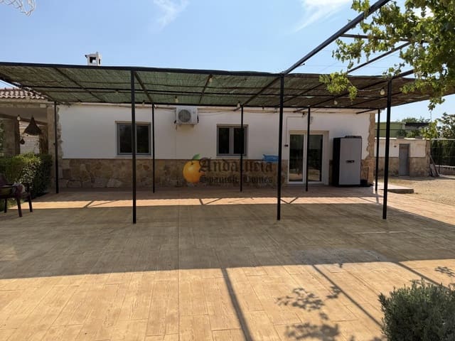 3 soveværelse Villa til salg i Moraleda de Zafayona med swimmingpool garage - € 238.000 (Ref: 9946817)