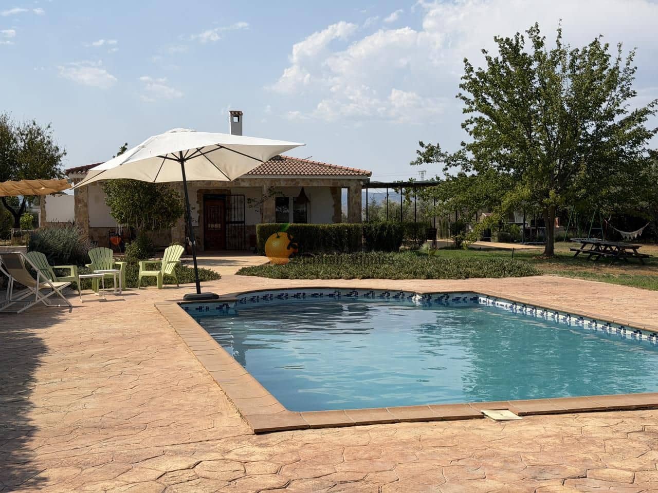 3 Zimmer Villa zu verkaufen in Moraleda de Zafayona mit Pool Garage - 238.000 € (Ref: 9946817)