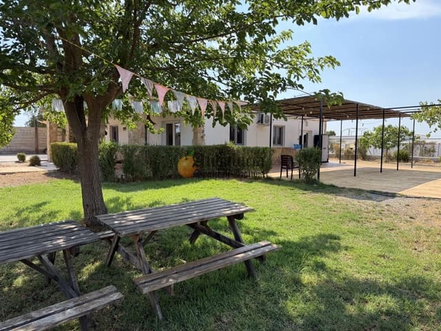 3 soveværelse Villa til salg i Moraleda de Zafayona med swimmingpool garage - € 238.000 (Ref: 9946817)