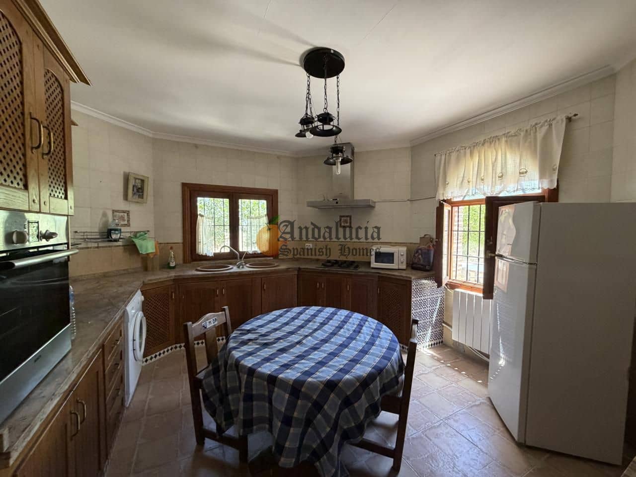 4 sovrum Villa till salu i Moraleda de Zafayona med pool garage - 278 000 € (Ref: 9994693)