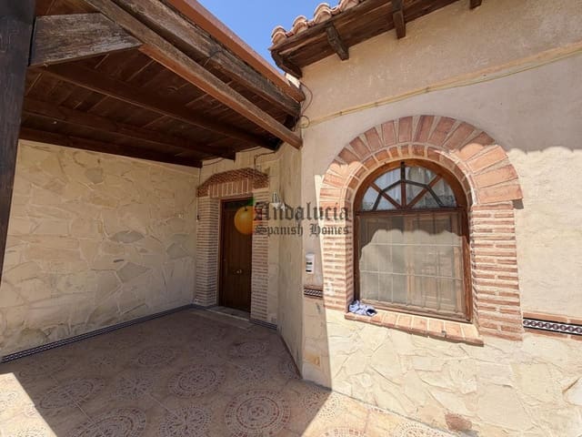 4 sovrum Villa till salu i Moraleda de Zafayona med pool garage - 278 000 € (Ref: 9994693)