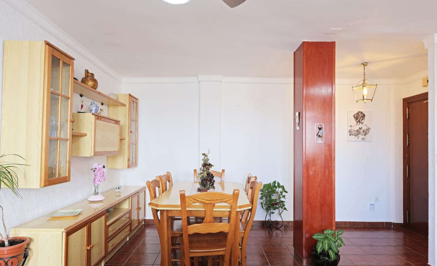 3 sovrum Strandlägenhet till salu i Nerja - 299 000 € (Ref: 10070302)