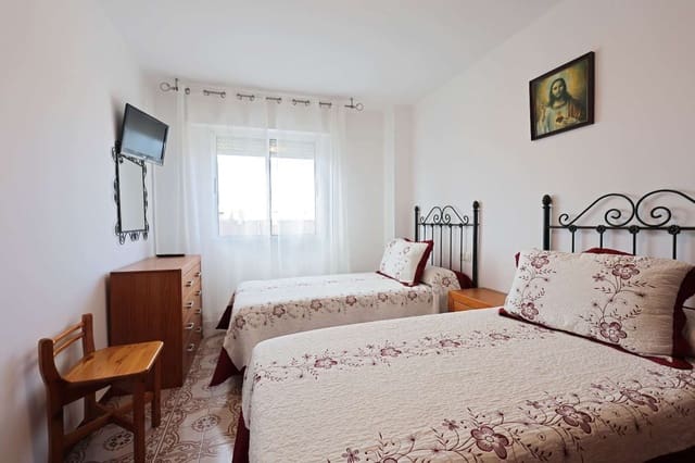 3 sovrum Strandlägenhet till salu i Avda Pescia - Ctra de Frigiliana, Nerja - 299 000 € (Ref: 10070302)