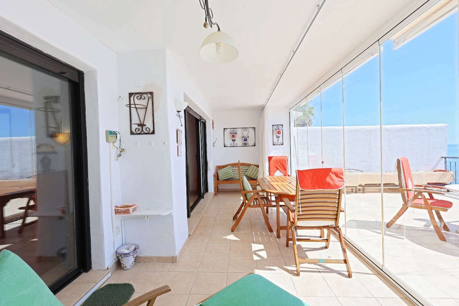 2 slaapkamer Strandappartement te koop in Torrox-Costa met zwembad garage - € 440.000 (Ref: 10085571)
