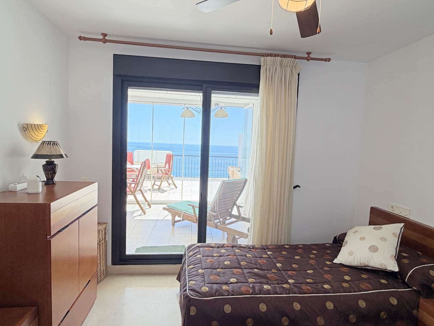2 slaapkamer Strandappartement te koop in Torrox-Costa met zwembad garage - € 440.000 (Ref: 10085571)
