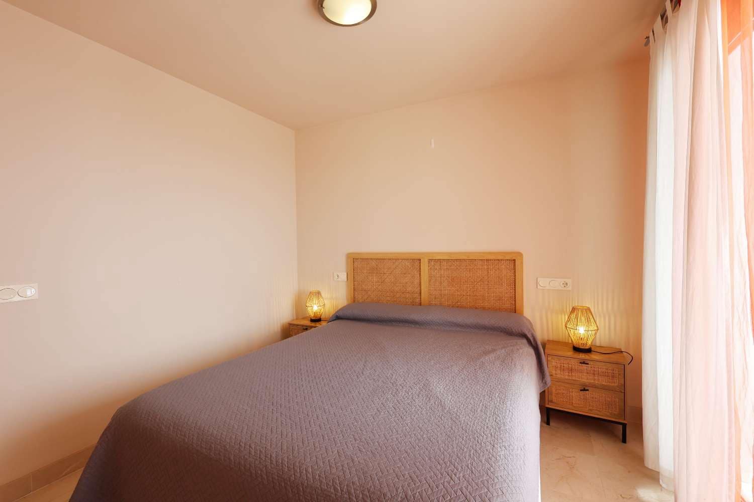 Apartamento Playa de 2 habitaciones en Torrox-Costa en venta con piscina garaje - 389.000 € (Ref: 10132385)