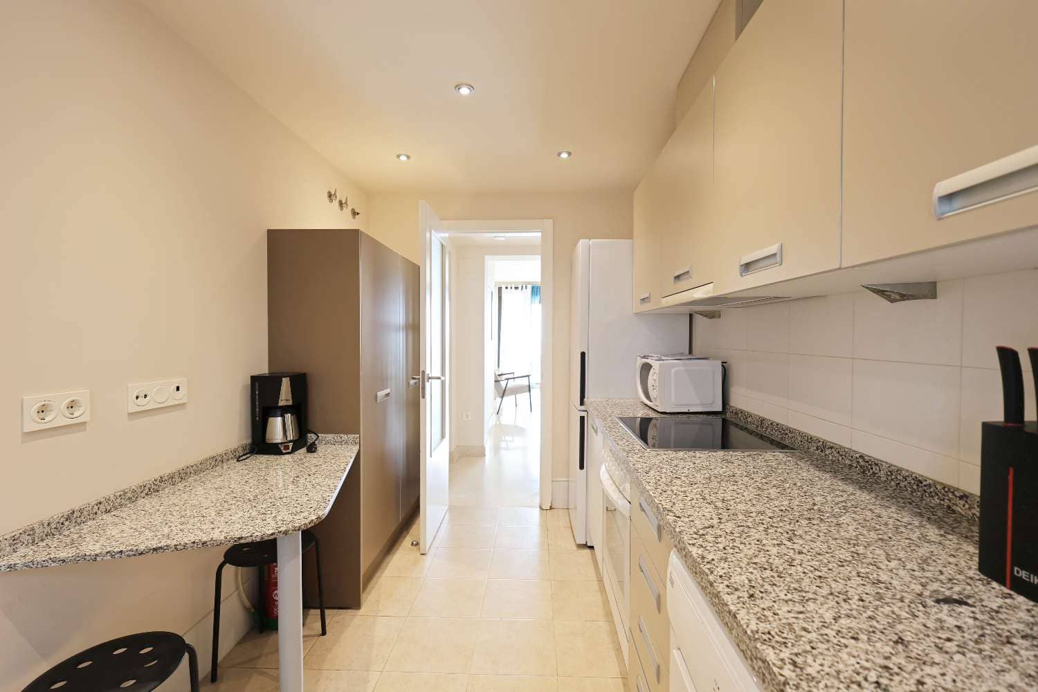 Apartamento Playa de 2 habitaciones en Torrox-Costa en venta con piscina garaje - 389.000 € (Ref: 10132385)