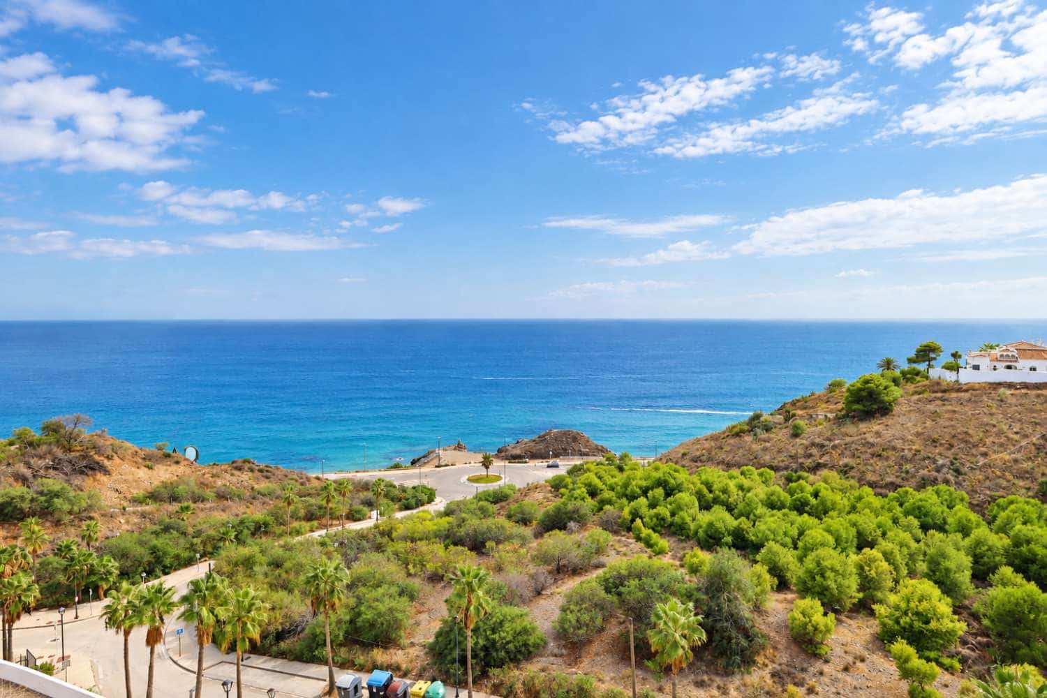 Apartamento Playa de 2 habitaciones en Torrox-Costa en venta con piscina garaje - 389.000 € (Ref: 10132385)