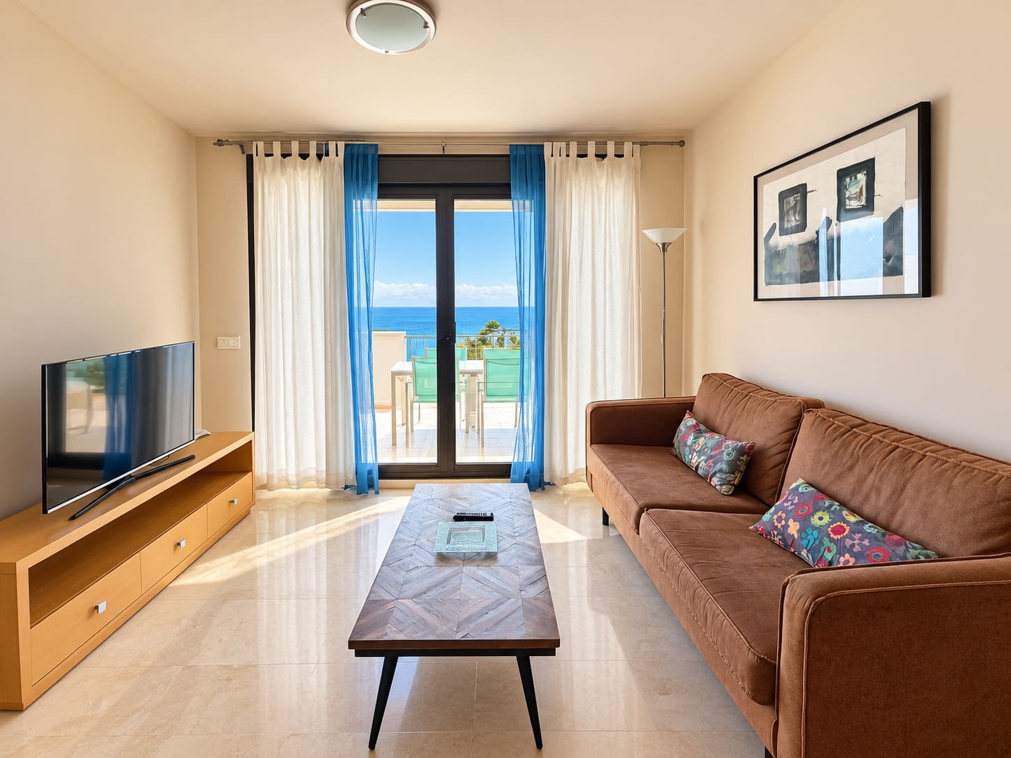 Apartamento Playa de 2 habitaciones en Torrox-Costa en venta con piscina garaje - 389.000 € (Ref: 10132385)