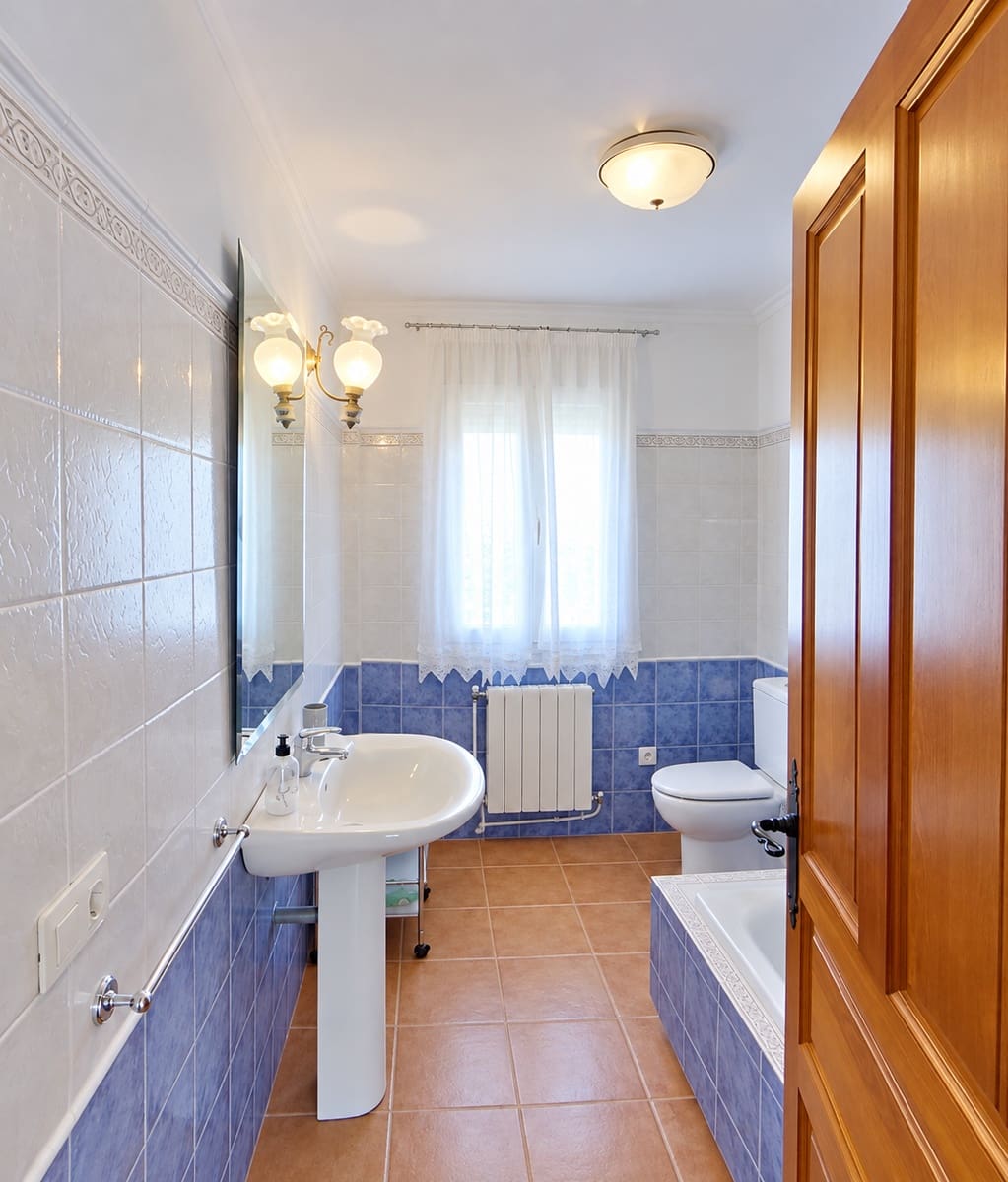 5 soverom Villa til salgs i Cullar Vega med svømmebasseng garasje - € 389 000 (Ref: 10139074)
