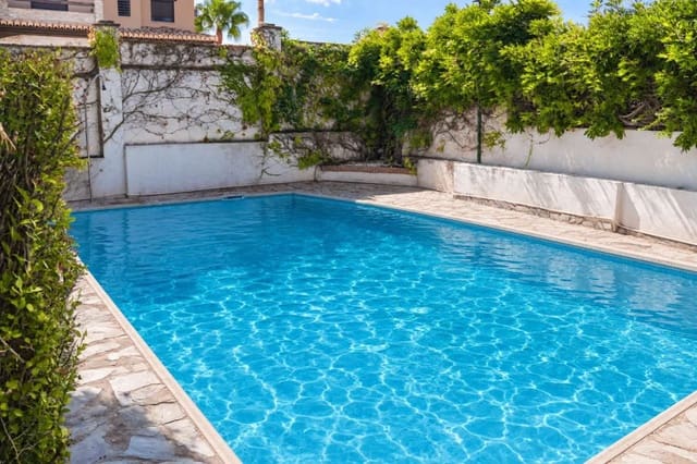 5 soverom Villa til salgs i Cúllar Vega med svømmebasseng garasje - € 389 000 (Ref: 10139074)