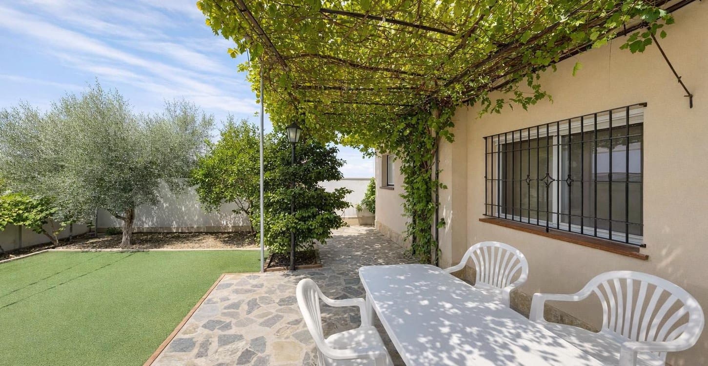 5 soverom Villa til salgs i Cullar Vega med svømmebasseng garasje - € 389 000 (Ref: 10139074)