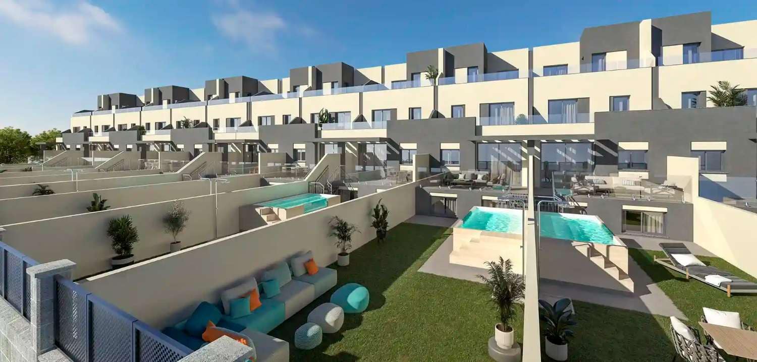 4 sypialnia Dom szeregowy na sprzedaż w Torrox-Costa z basenem garażem - 550 000 € (Ref: 10139075)