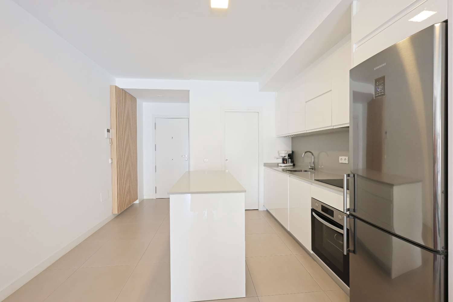 2 Zimmer Strandapartment zu verkaufen in Torrox-Costa mit Pool Garage - 449.000 € (Ref: 10154551)