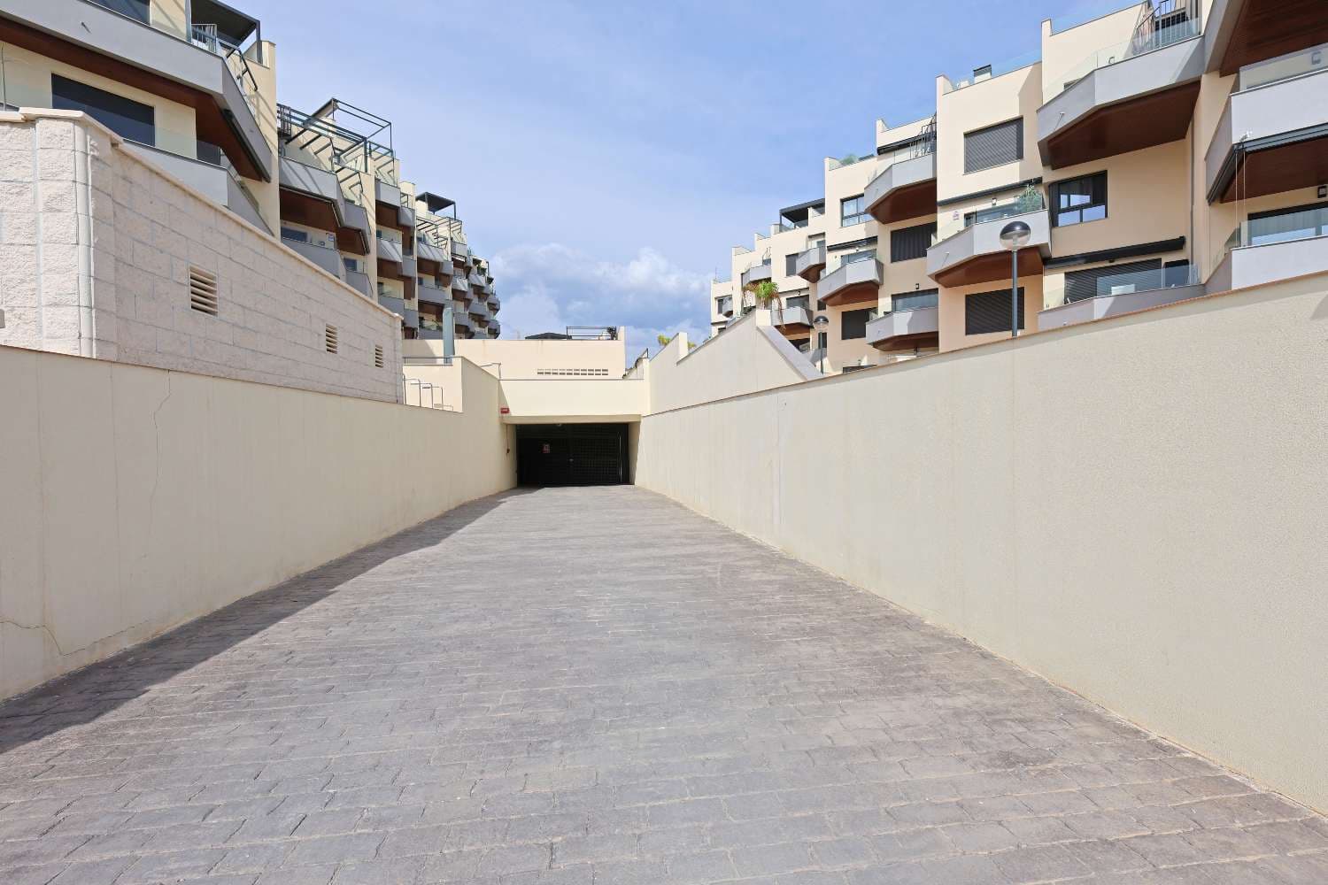 2 Zimmer Strandapartment zu verkaufen in Torrox-Costa mit Pool Garage - 449.000 € (Ref: 10154551)