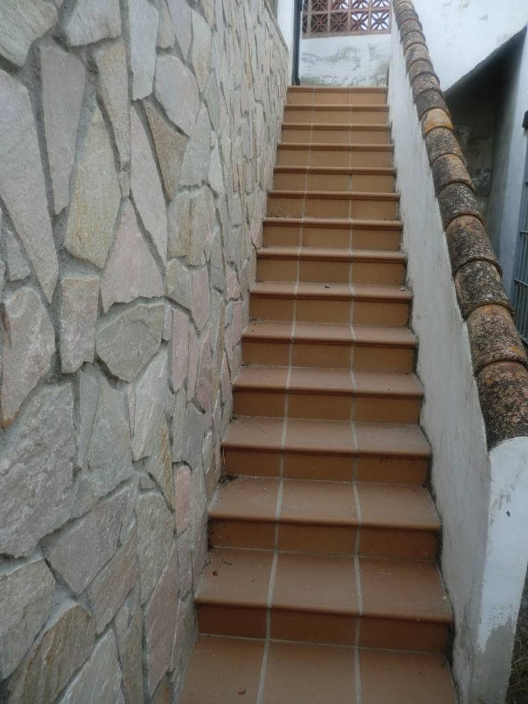 9 soveværelse Byhus til salg i Frigiliana med swimmingpool - € 350.000 (Ref: 3724614)