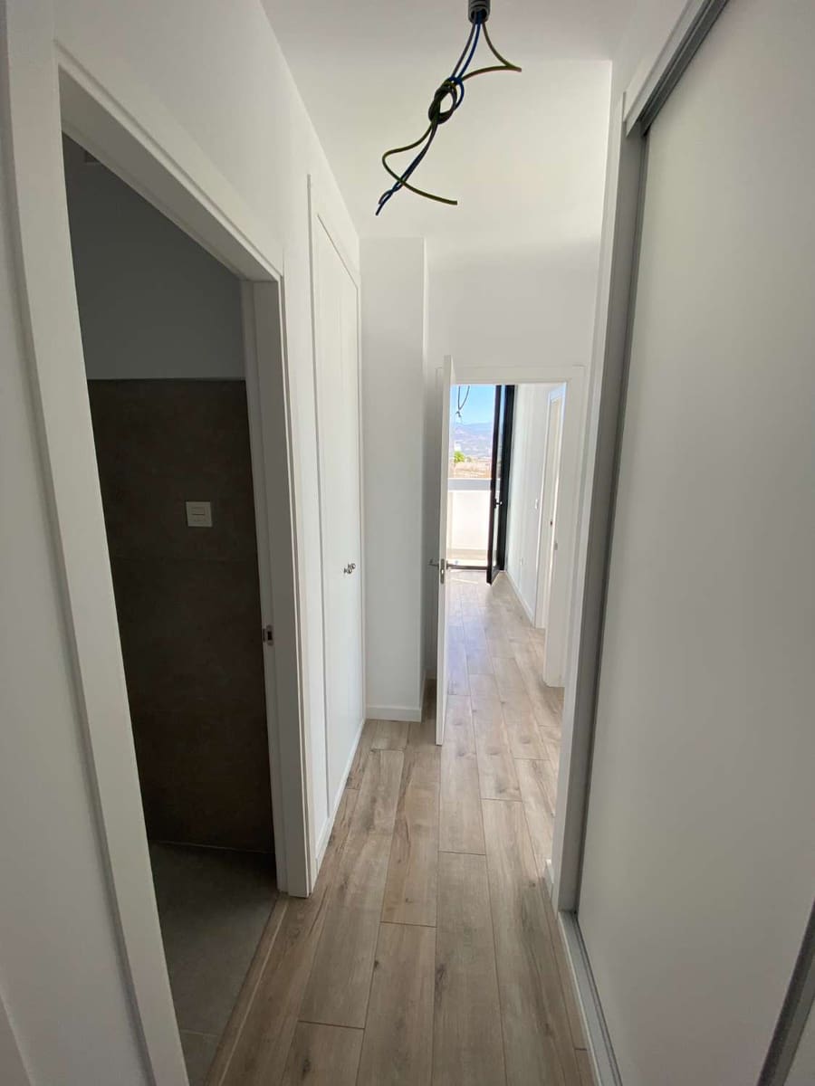 3 soveværelse Semi-Rækkehus til salg i Torre del Mar med swimmingpool - € 549.900 (Ref: 5931754)