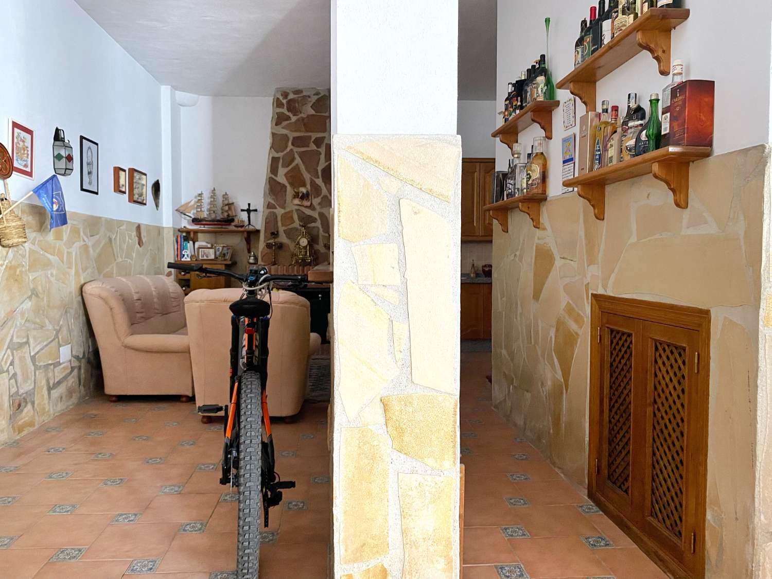 4 soveværelse Villa til salg i Nerja med swimmingpool - € 559.900 (Ref: 6380388)