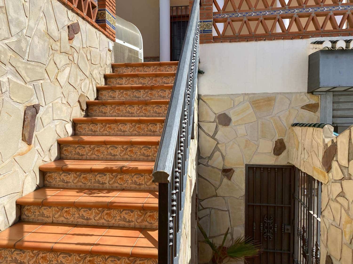 4 soveværelse Villa til salg i Nerja med swimmingpool - € 559.900 (Ref: 6380388)