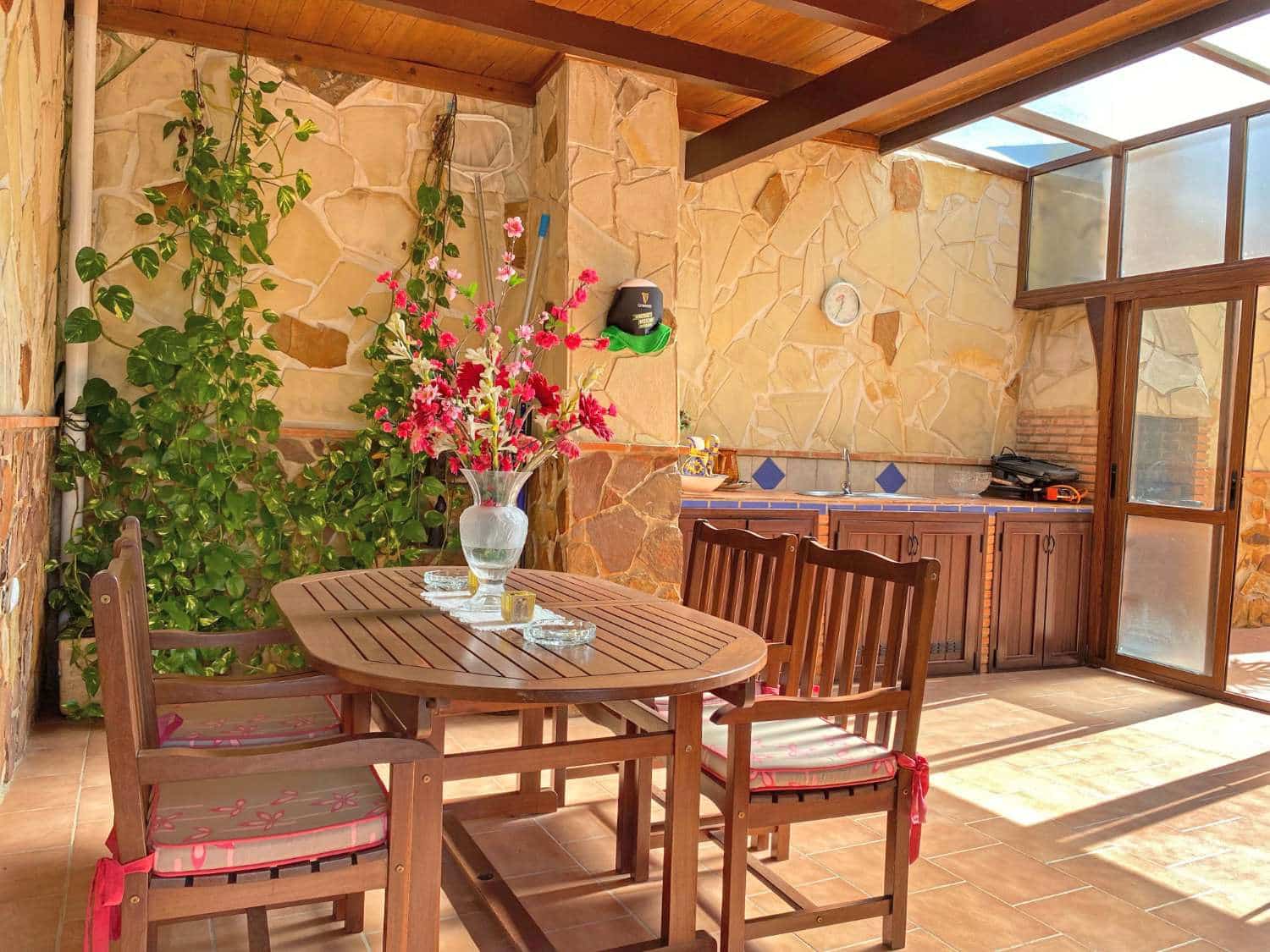 4 soveværelse Villa til salg i Nerja med swimmingpool - € 559.900 (Ref: 6380388)