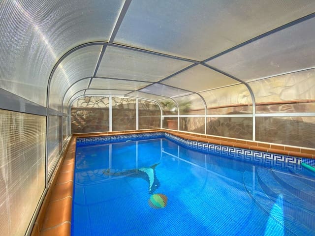 4 slaapkamer Villa te koop in Nerja met zwembad - € 559.900 (Ref: 6380388)