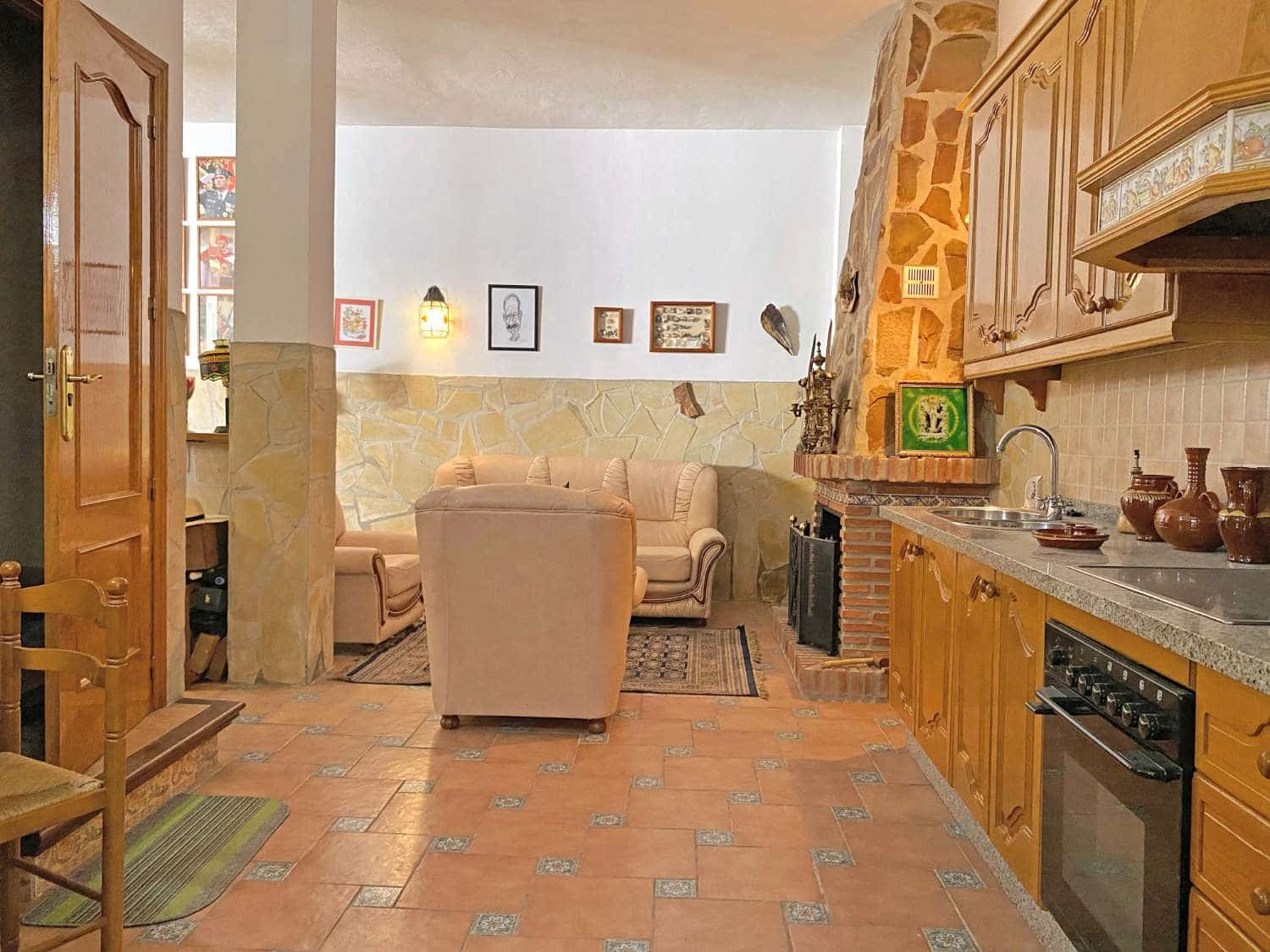 4 soveværelse Villa til salg i Nerja med swimmingpool - € 559.900 (Ref: 6380388)