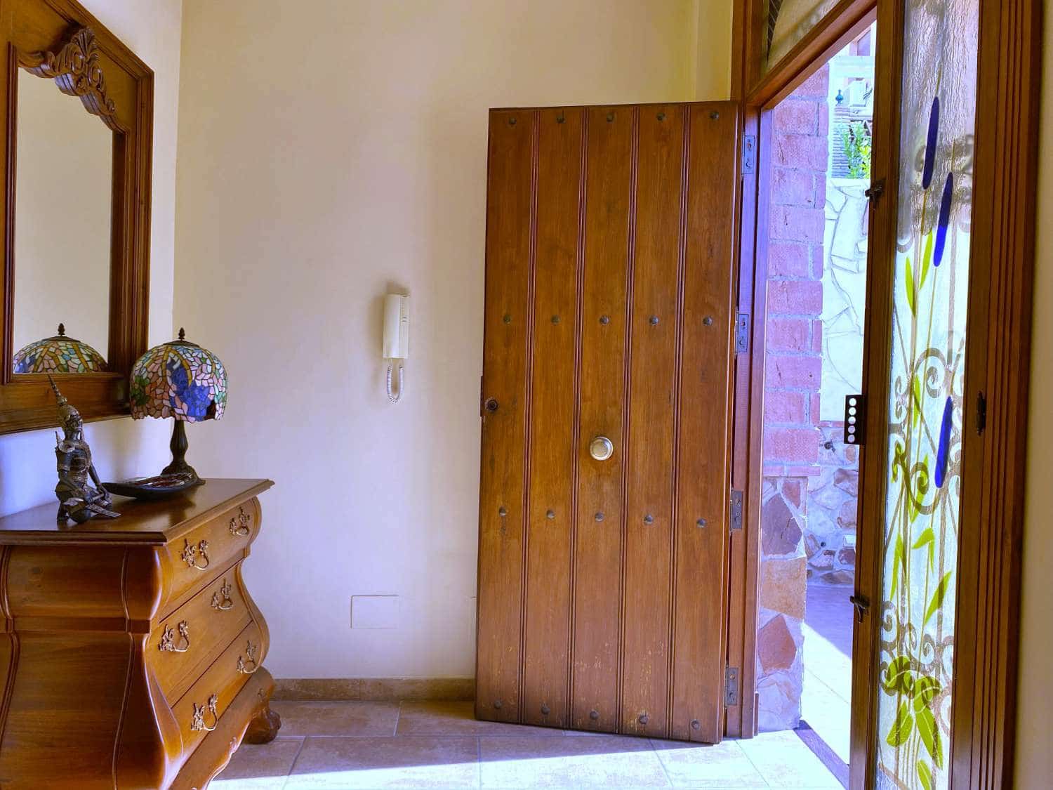 4 soveværelse Villa til salg i Nerja med swimmingpool - € 559.900 (Ref: 6380388)