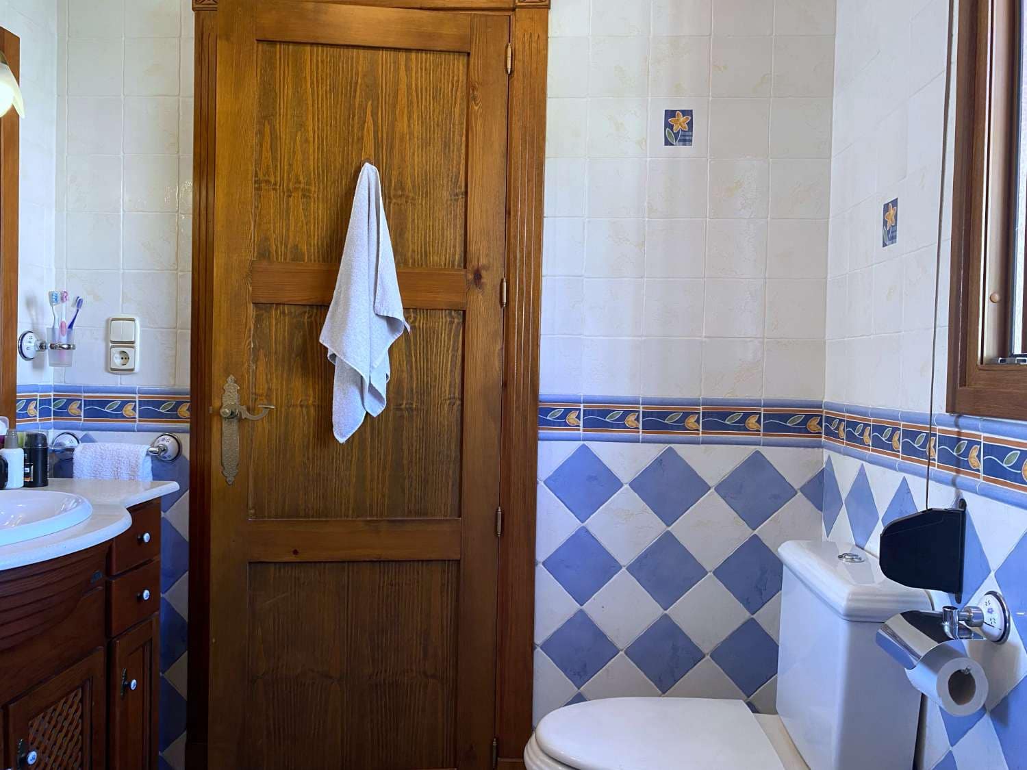 4 soveværelse Villa til salg i Nerja med swimmingpool - € 559.900 (Ref: 6380388)