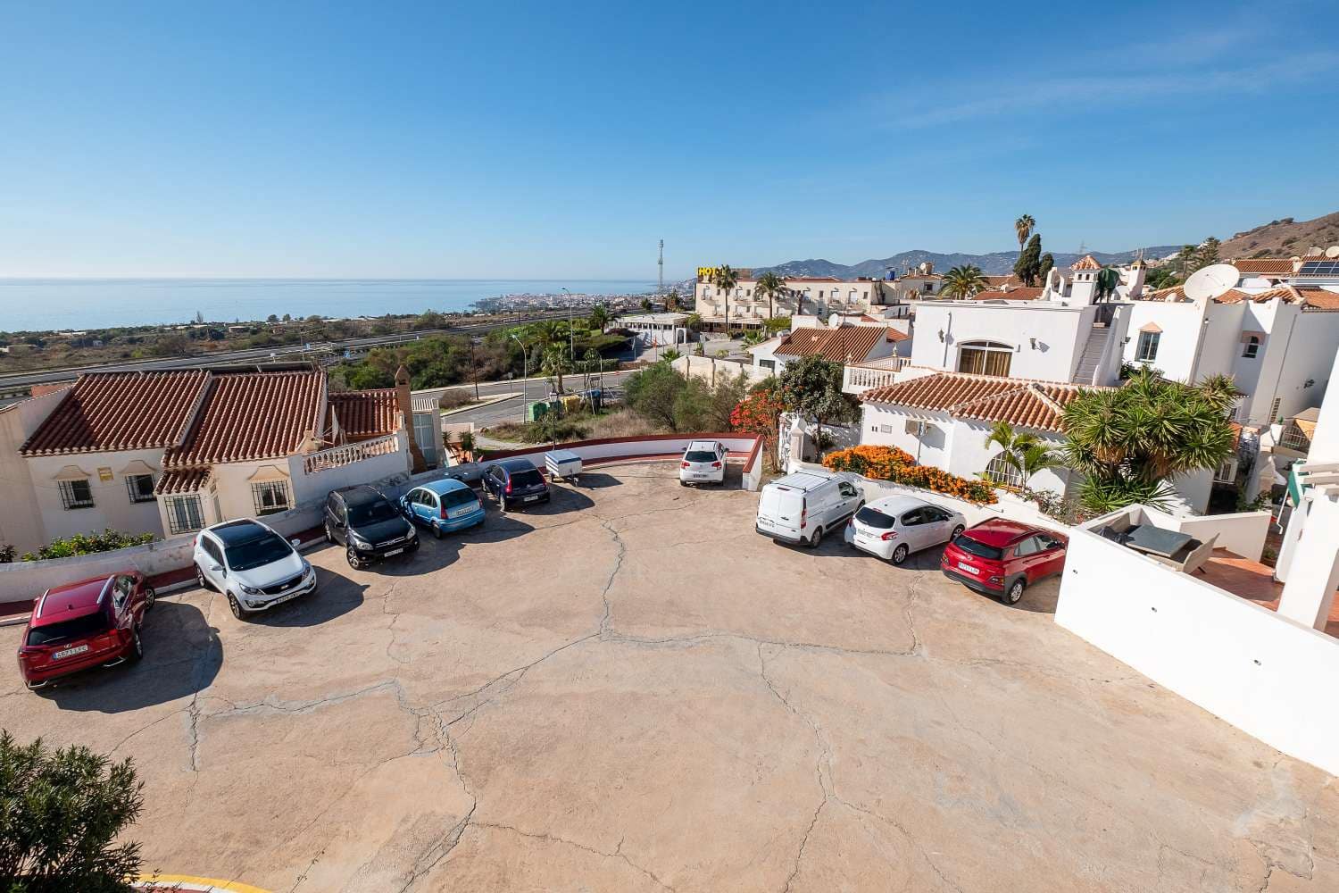 5 sovrum Villa till salu i Nerja med garage - 499 000 € (Ref: 7359974)