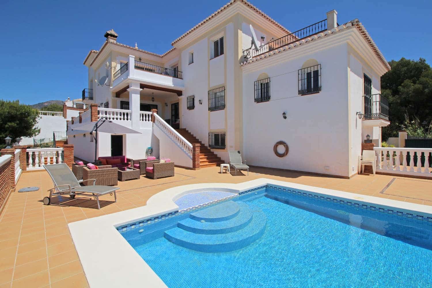 5 soveværelse Villa til salg i Frigiliana med swimmingpool garage - € 1.299.000 (Ref: 8317779)