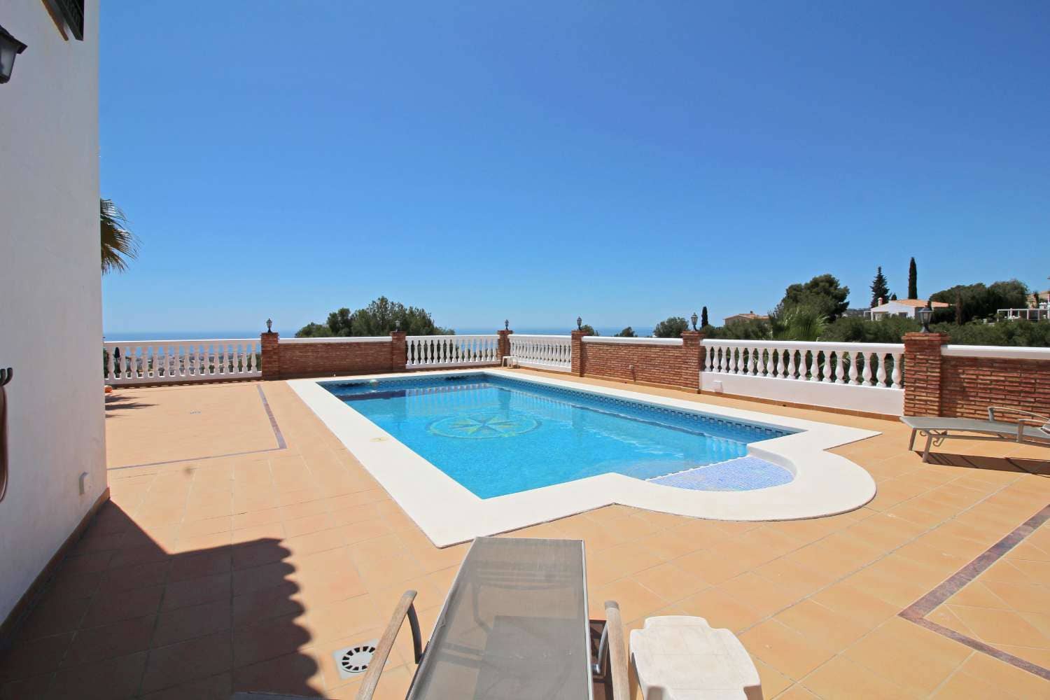 5 soveværelse Villa til salg i Frigiliana med swimmingpool garage - € 1.299.000 (Ref: 8317779)