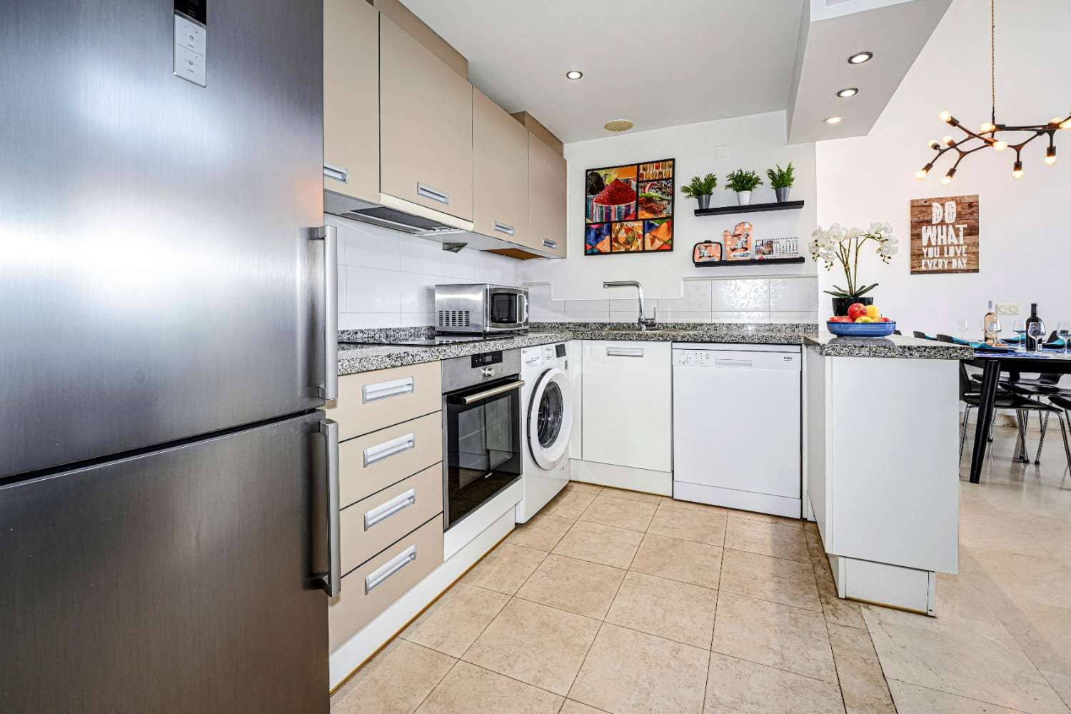 3 soveværelse Lejlighed til salg i Torrox med swimmingpool garage - € 595.000 (Ref: 8337543)