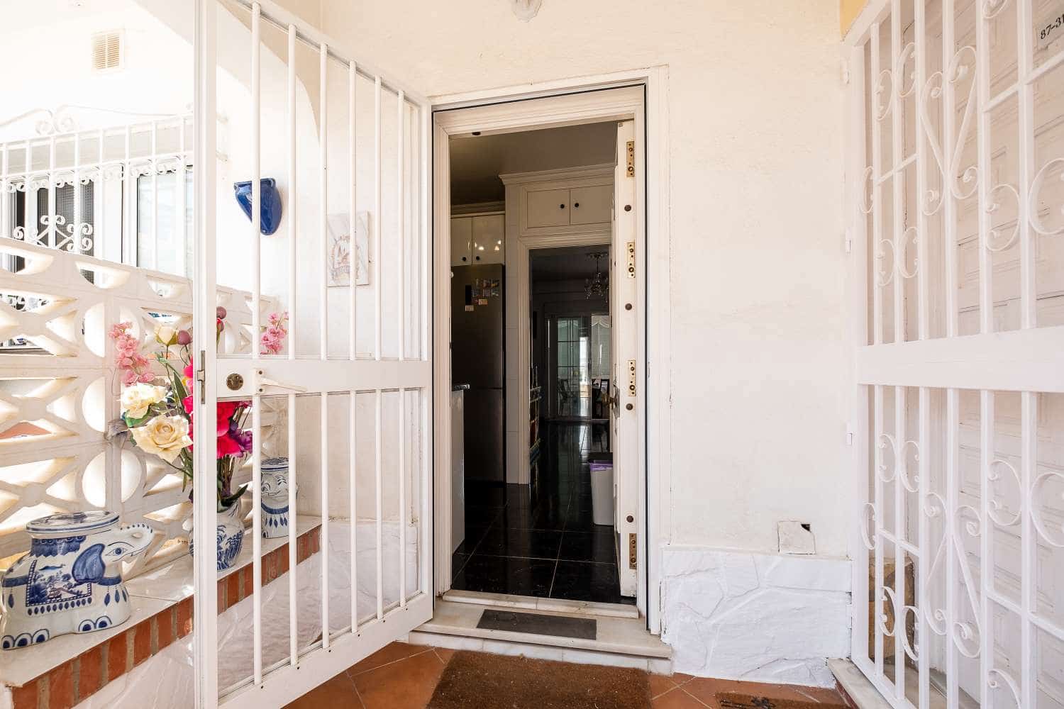 2 chambre Villa/Maison Semi-Mitoyenne à vendre à Torrox-Costa - 365 000 € (Ref: 8373385)