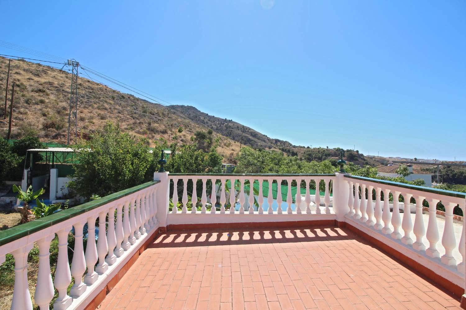 4 soveværelse Finca/Landehus til salg i Frigiliana med swimmingpool garage - € 348.500 (Ref: 8398258)