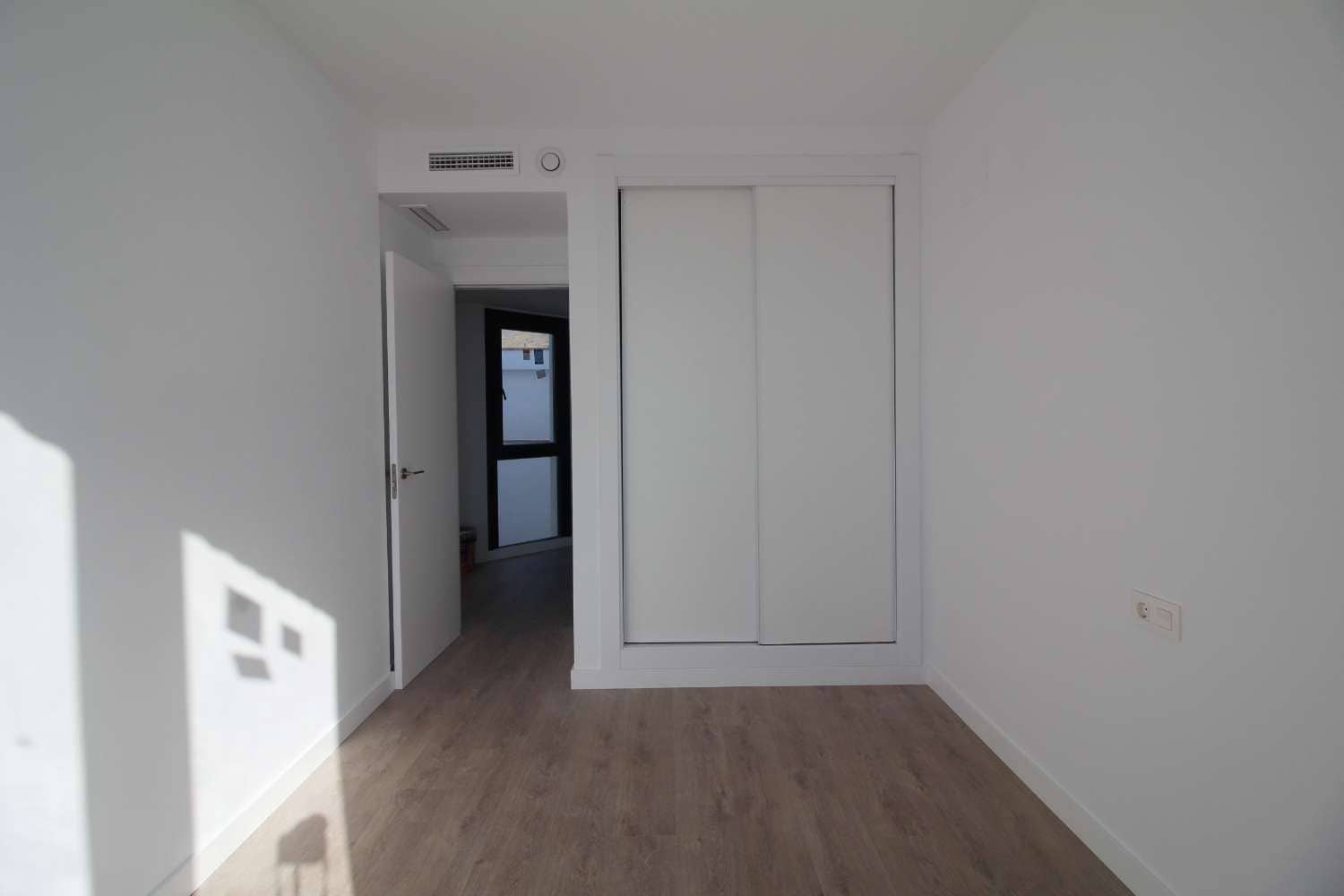 2 soveværelse Rækkehus til salg i El Penoncillo med swimmingpool garage - € 396.000 (Ref: 8699558)