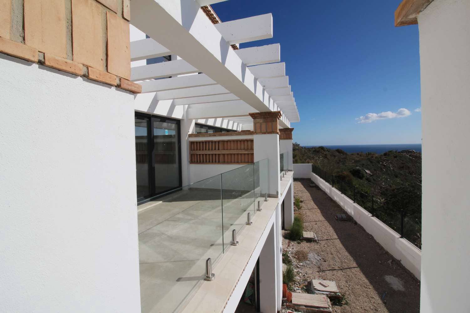 2 soveværelse Rækkehus til salg i El Penoncillo med swimmingpool garage - € 396.000 (Ref: 8699558)