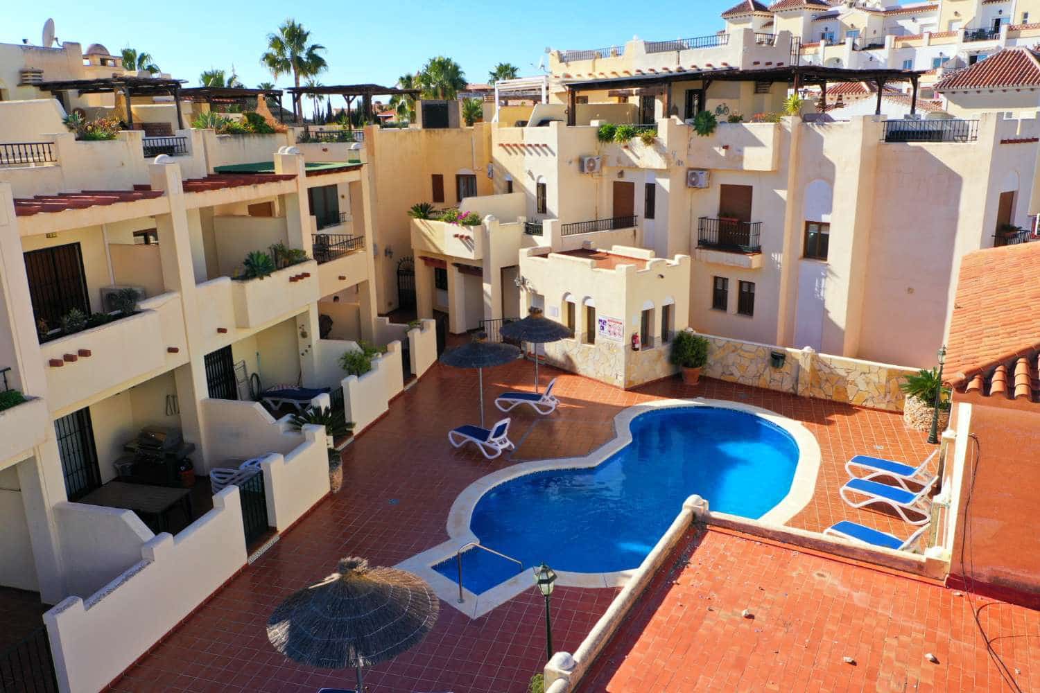 2 soveværelse Rækkehus til salg i Nerja med swimmingpool garage - € 499.900 (Ref: 8752111)