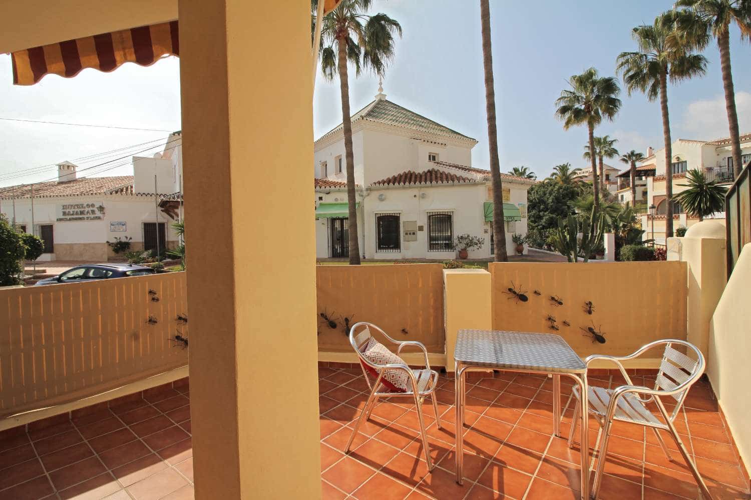 2 soveværelse Rækkehus til salg i Nerja med swimmingpool garage - € 499.900 (Ref: 8752111)