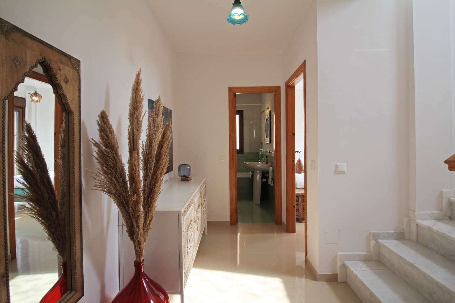 2 soveværelse Rækkehus til salg i Nerja med swimmingpool garage - € 499.900 (Ref: 8752111)