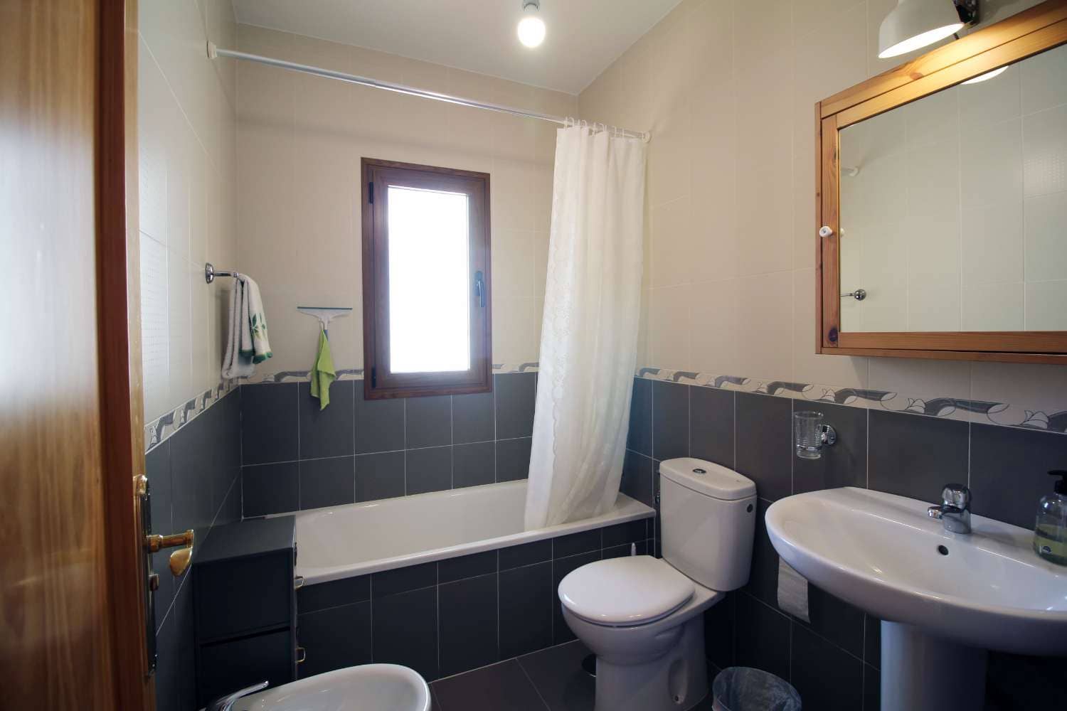 2 soveværelse Rækkehus til salg i Nerja med swimmingpool garage - € 499.900 (Ref: 8752111)