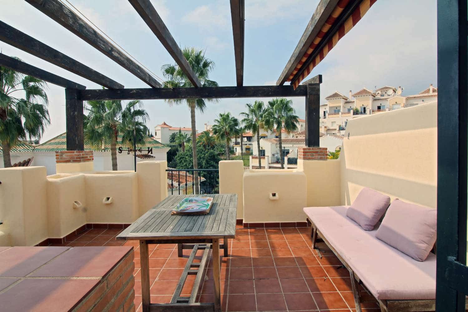 2 soveværelse Rækkehus til salg i Nerja med swimmingpool garage - € 499.900 (Ref: 8752111)