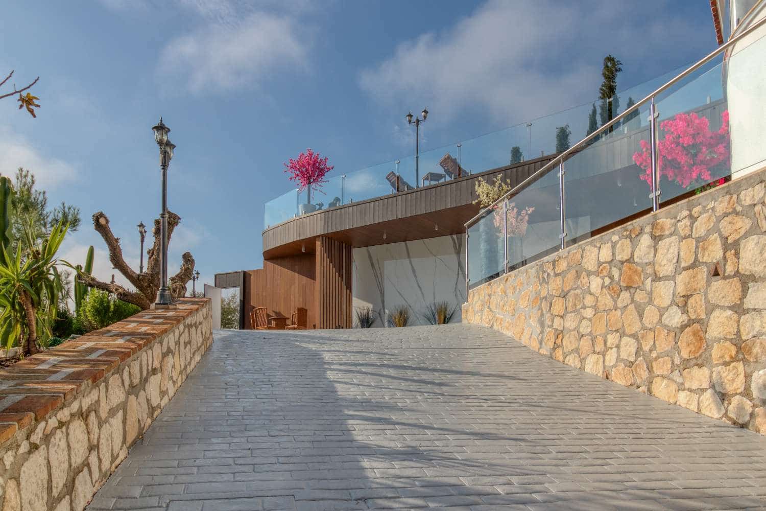 5 soverom Villa til salgs i Mijas med svømmebasseng garasje - € 1 900 000 (Ref: 8763474)