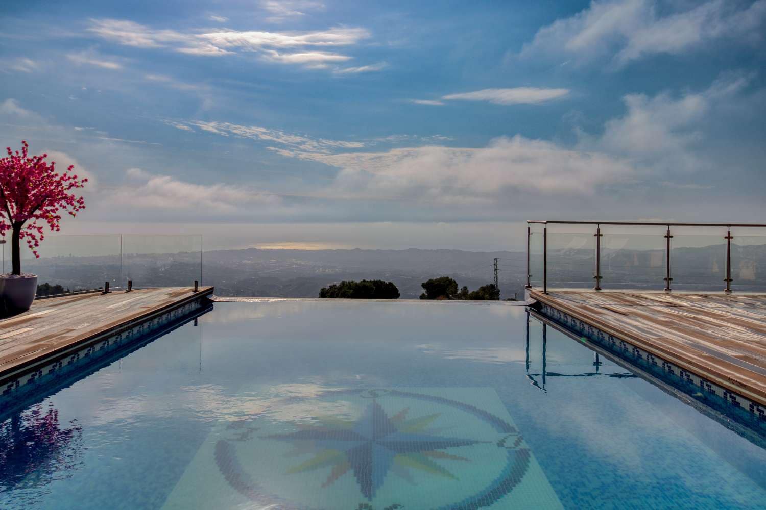 5 soverom Villa til salgs i Mijas med svømmebasseng garasje - € 1 900 000 (Ref: 8763474)