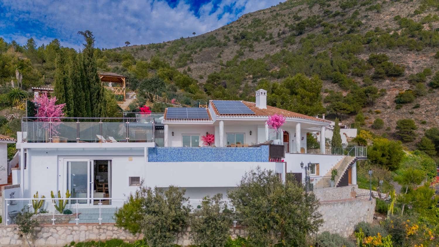 5 soverom Villa til salgs i Mijas med svømmebasseng garasje - € 1 900 000 (Ref: 8763474)