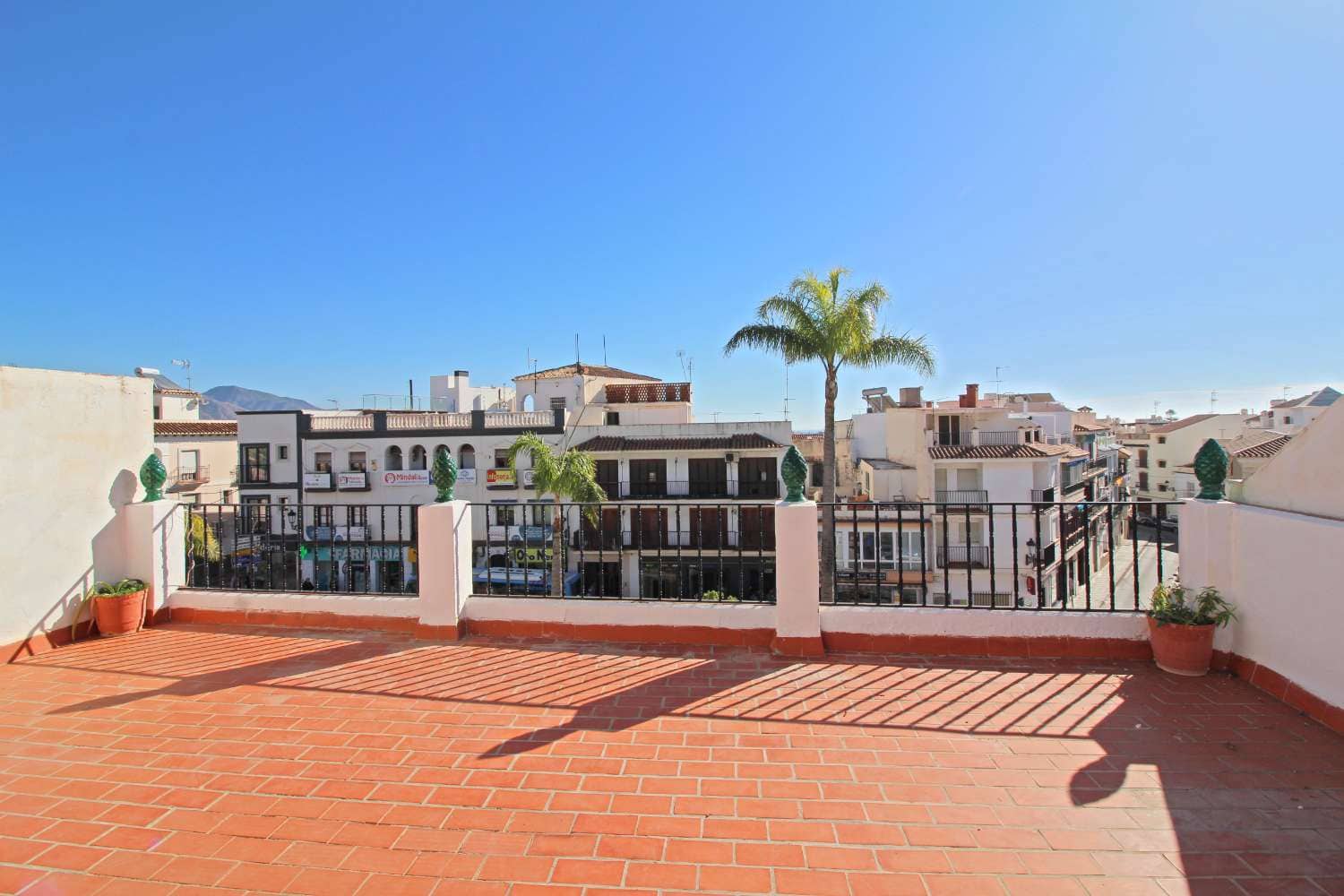 3 soveværelse Byhus til salg i Nerja - € 1.199.000 (Ref: 8929796)